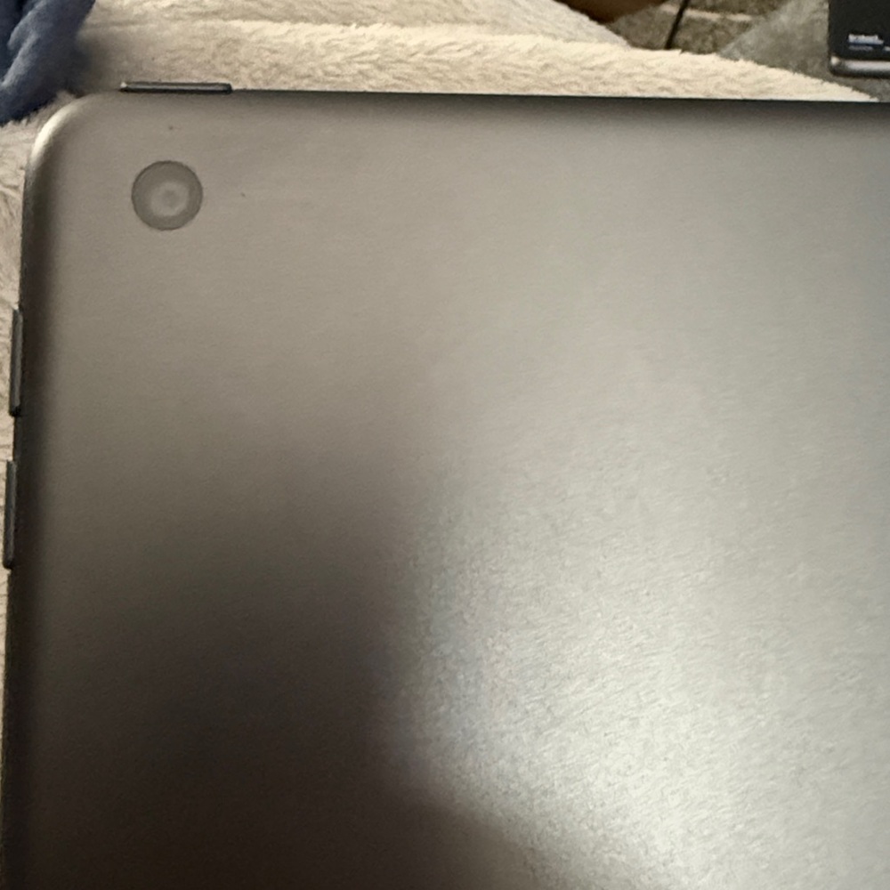 Apple IPad 7th generation - Picture 4 of 8
